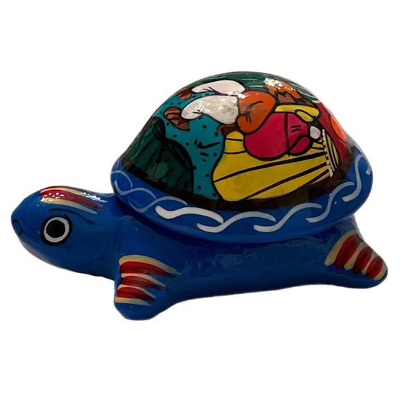 Mexican folk art clay/pottery hand painted turtle trinket box  🐢 - Picture 4 of 6